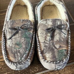 Realtree Camouflage Loafers with Faux Fur Lining